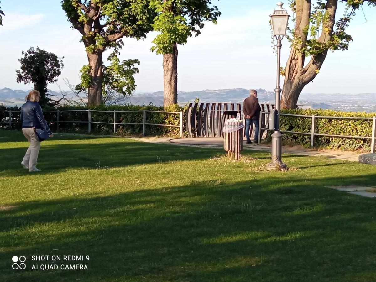 Il Cortiletto Apartment Verduno Luaran gambar