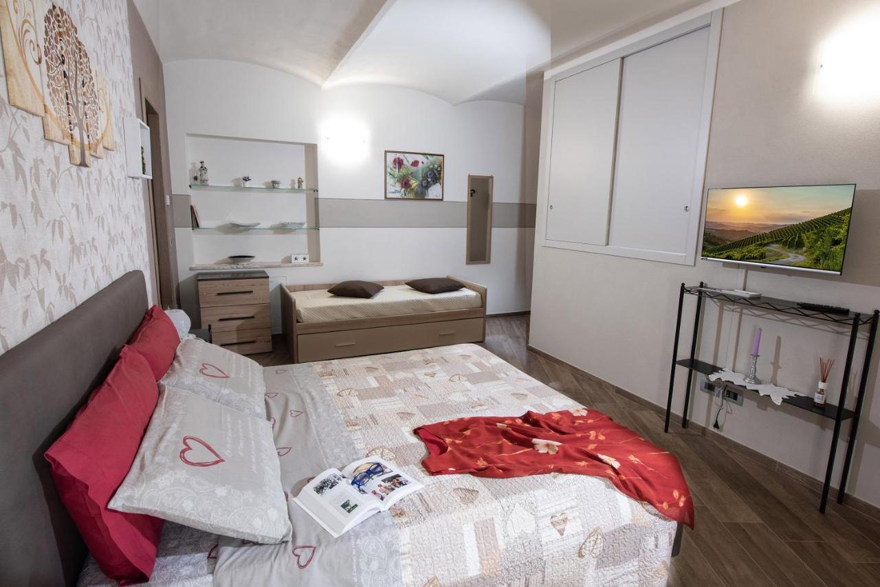 Il Cortiletto Apartment Verduno Luaran gambar