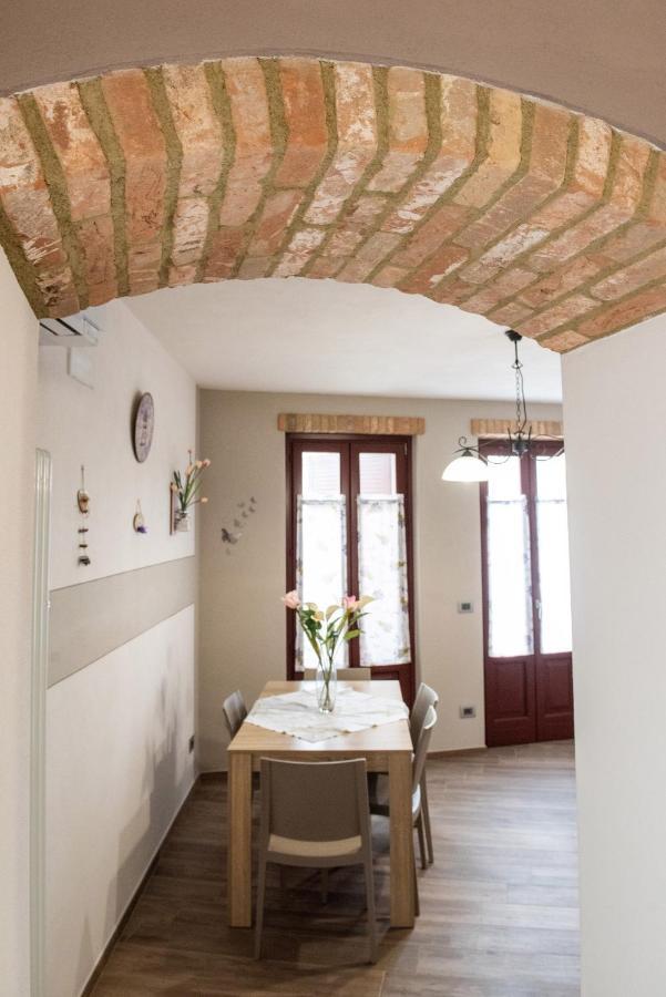Il Cortiletto Apartment Verduno Luaran gambar