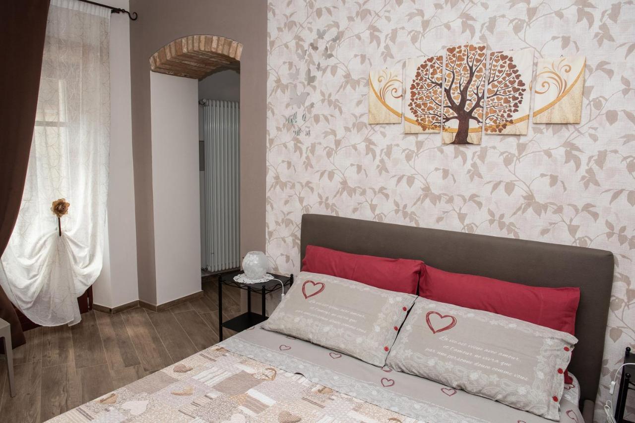 Il Cortiletto Apartment Verduno Luaran gambar